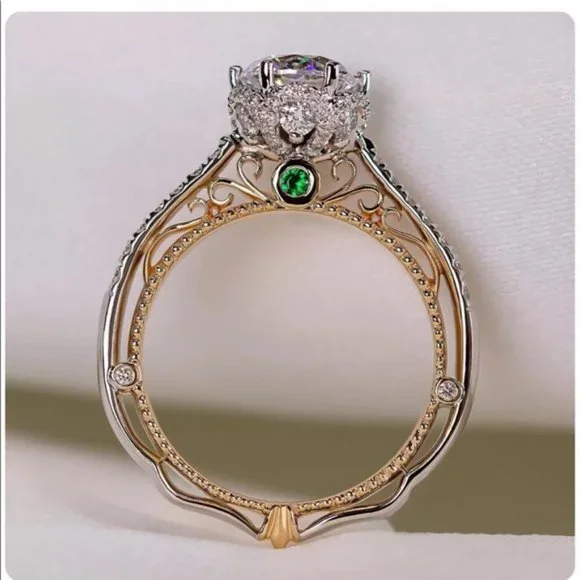 Lovely 925 Silver Simulated White Sapphire Ring - Picture 5 of 12